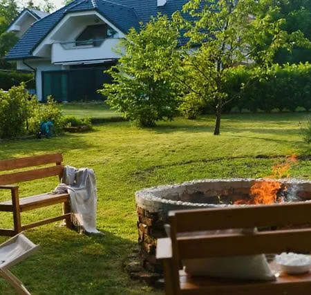 Lakeside Family House Trboje * Kranj